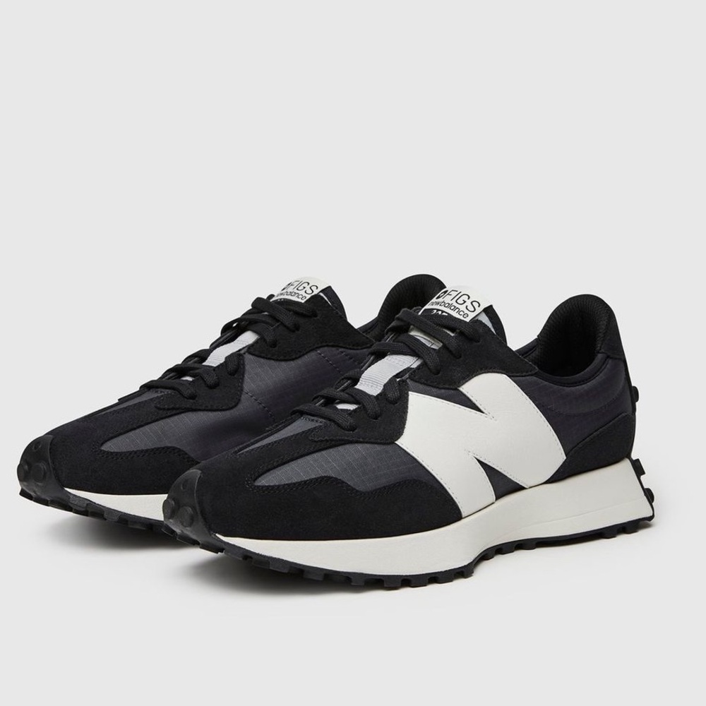 FIGS | New Balance 327